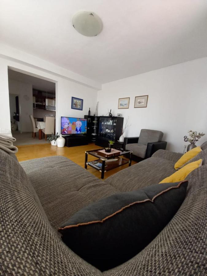 Apartman Sara Preko Esterno foto