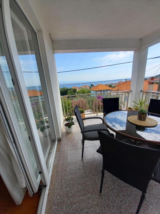 Apartman Sara Preko Esterno foto