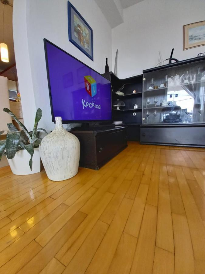 Apartman Sara Preko Esterno foto