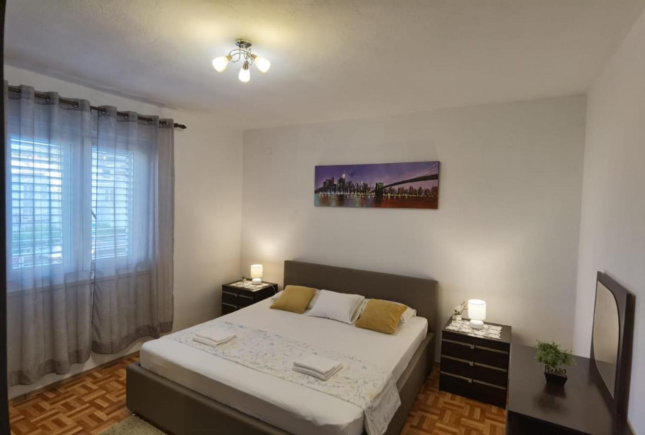 Apartman Sara Preko Esterno foto